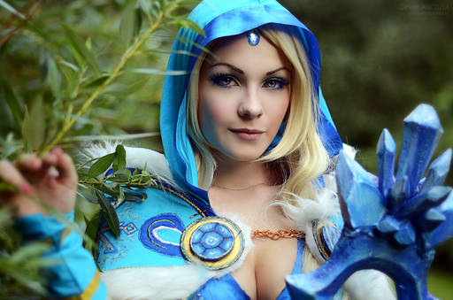 DOTA 2 - Лучшая подборка косплея Crystal Maiden из Dota 2 